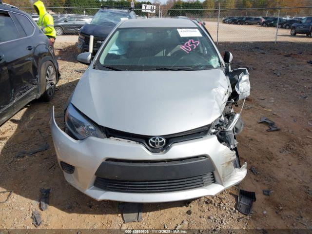 Toyota Corolla Le Image 12