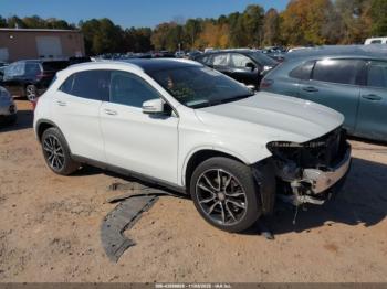 Salvage Mercedes-Benz GLA
