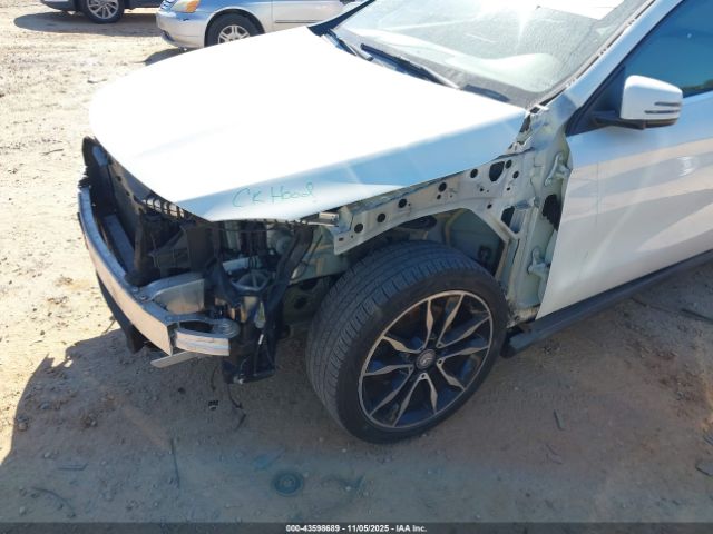 Mercedes-Benz GLA Image 4