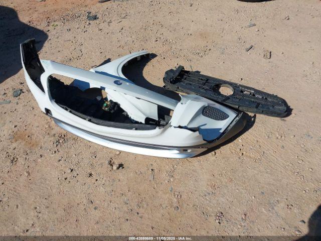 Mercedes-Benz GLA Image 11