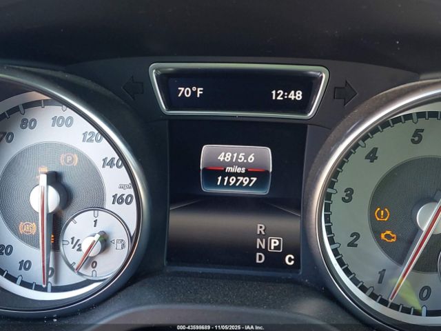 Mercedes-Benz GLA Image 16