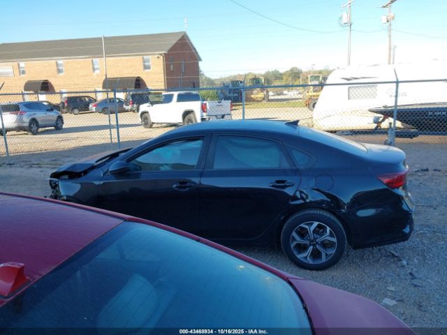 Kia Forte Lxs Image 14