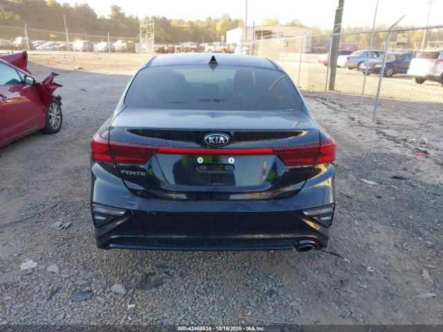 Kia Forte Lxs Image 16