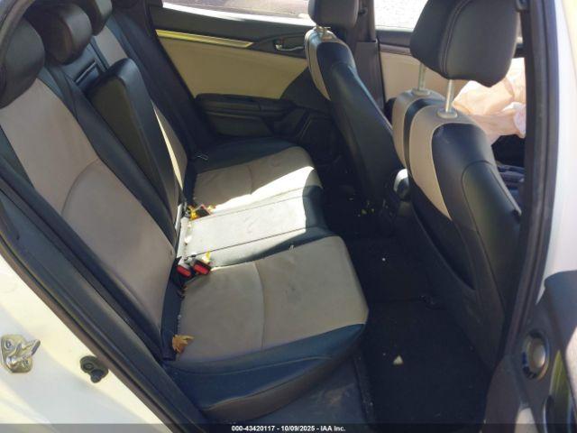 Honda Civic Sport Touring Image 15