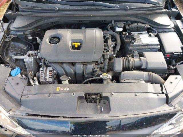 Hyundai ELANTRA Sel Image 14
