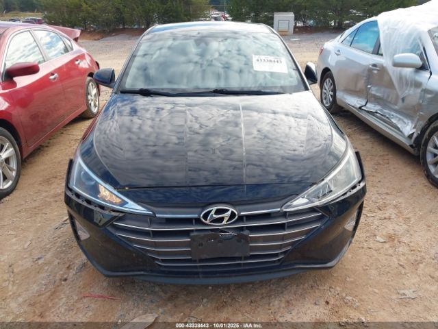Hyundai ELANTRA Sel Image 16