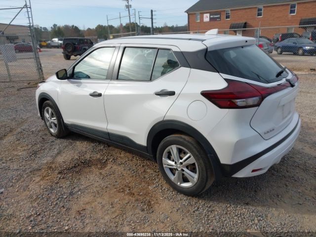 Nissan Kicks S Image 8