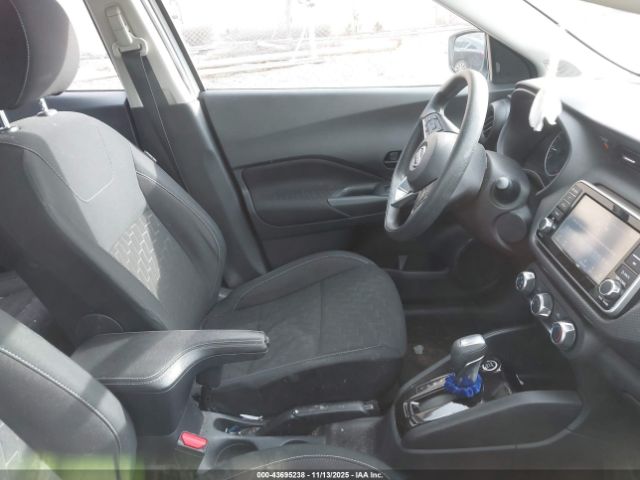 Nissan Kicks S Image 11