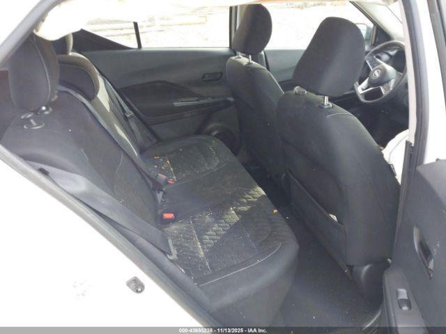 Nissan Kicks S Image 10