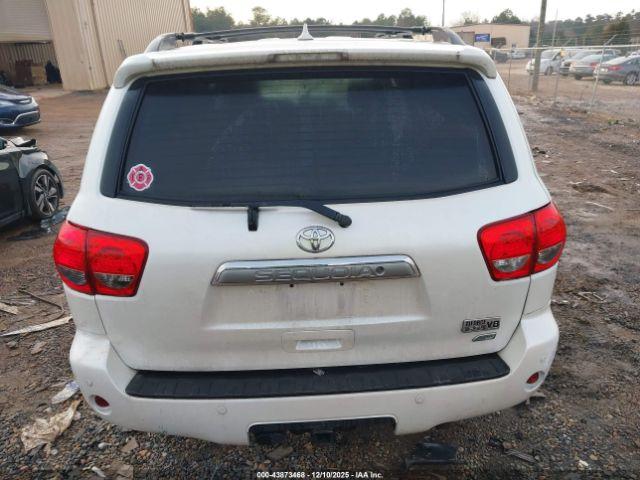 Toyota Sequoia Platinum 5.7l V8 Image 13