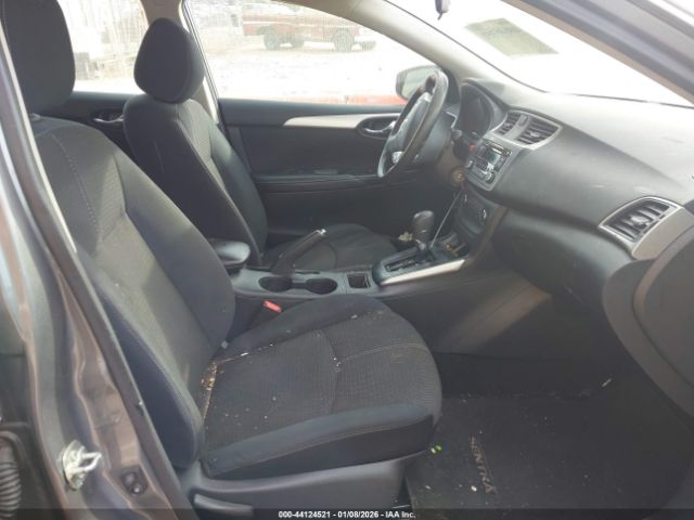 Nissan Sentra S Image 2