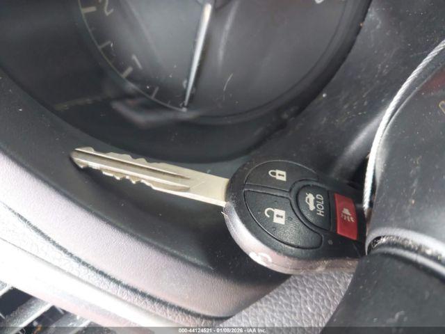 Nissan Sentra S Image 10