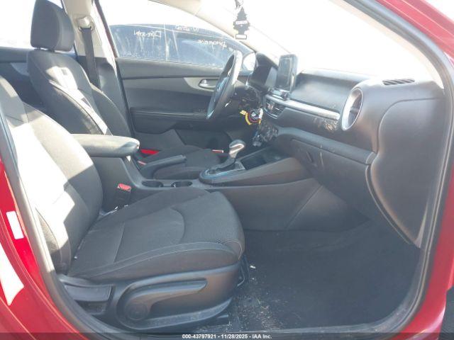 Kia Forte Lxs Image 2